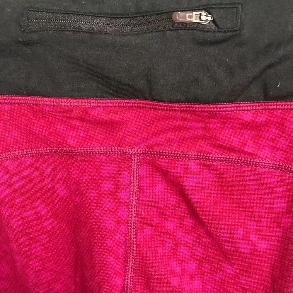 Nike running DriFit Berry Capri Leggings S